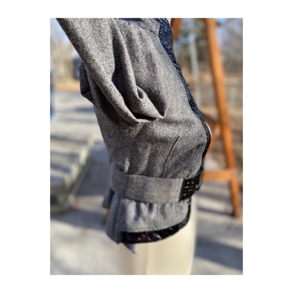 SOLD Bebe Jacket Bomber Blazer Short Bodice Cutout - Picture 12 of 16